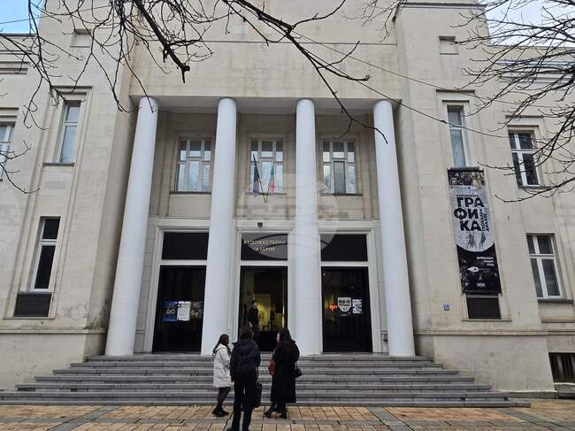 Изложба "60 години образование по дизайн в НХА" ще бъде открита в Художествената галерия в Добрич 