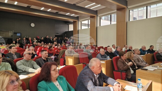 Бизнес планове за дейността на четири общински търговски дружества приеха на днешното си заседание общинските съветници в Троян