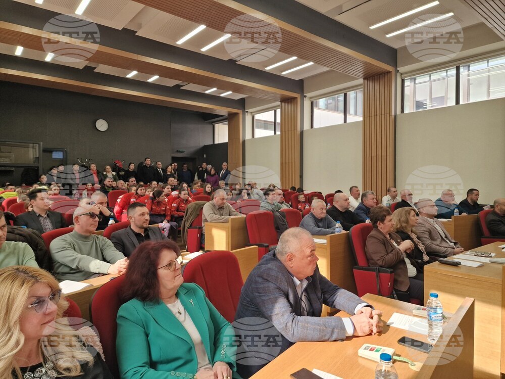 Бизнес планове за дейността на четири общински търговски дружества приеха на днешното си заседание общинските съветници в Троян