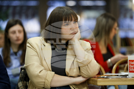 Фондация „Фридрих Еберт“ - „Младите жени в България: профил, нагласи, перспективи“ - дискусия