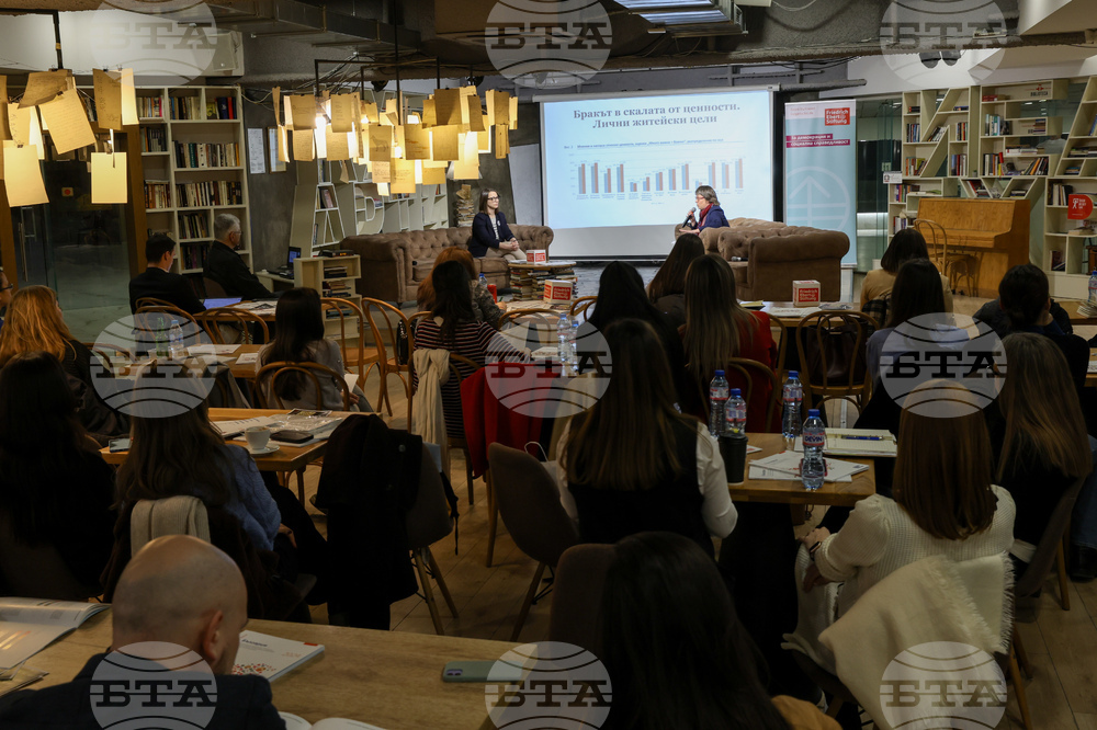 Фондация „Фридрих Еберт“ - „Младите жени в България: профил, нагласи, перспективи“ - дискусия