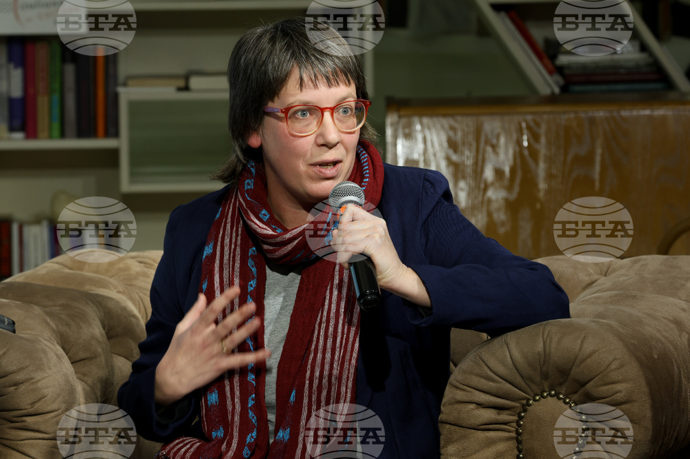 Фондация „Фридрих Еберт“ - „Младите жени в България: профил, нагласи, перспективи“ - дискусия