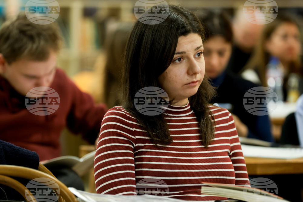 Фондация „Фридрих Еберт“ - „Младите жени в България: профил, нагласи, перспективи“ - дискусия