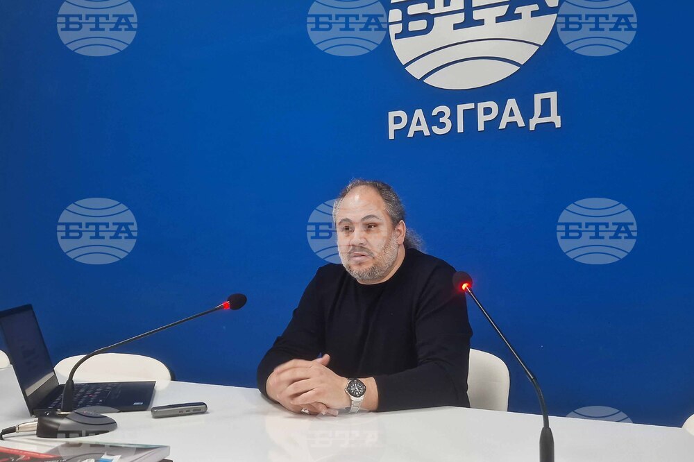 Национален пресклуб на БТА - Разград - списание ЛИК - „130 години висше образование по изобразително изкуство“ - представяне