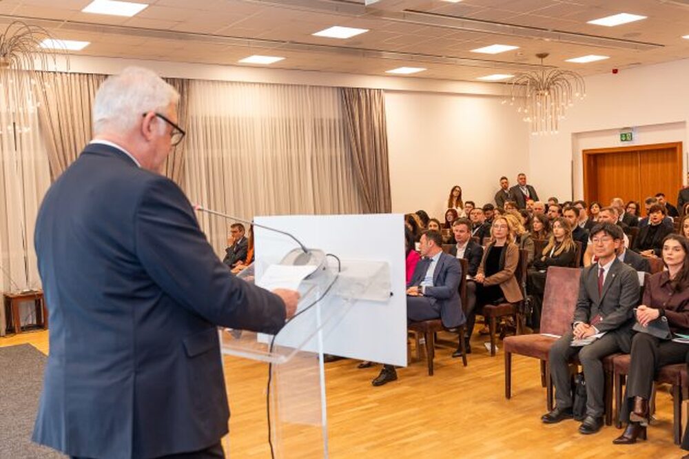 АТА: Конференция на лидери на диаспората от Западните Балкани се проведе в Тирана