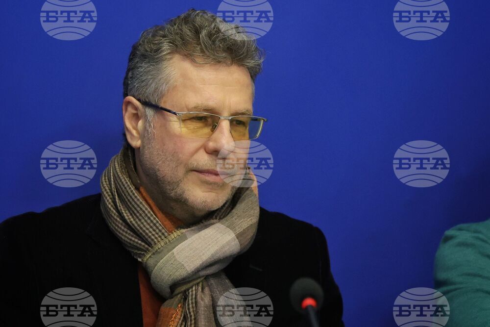 Национален пресклуб на БТА-Бургас - списание ЛИК - „130 години висше образование по изобразително изкуство“ - представяне