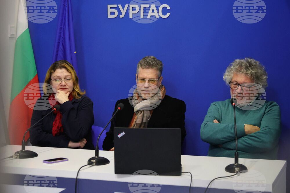 Национален пресклуб на БТА-Бургас - списание ЛИК - „130 години висше образование по изобразително изкуство“ - представяне