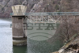 Язовир Кричим - контролирано изпускане