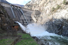 Язовир Кричим - контролирано изпускане