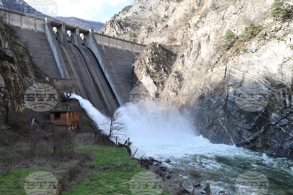 Язовир Кричим - контролирано изпускане