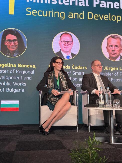 Устойчивостта и стабилността на Черноморския регион са сред най‑важните приоритети за България, заяви служебният регионален министър в Брюксел