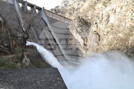 Язовир Кричим - контролирано изпускане