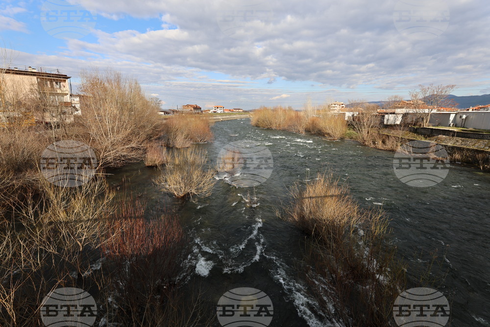 Язовир Кричим - контролирано изпускане