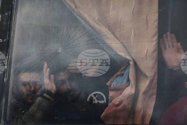 APTOPIX Syria Prisoner Exchange