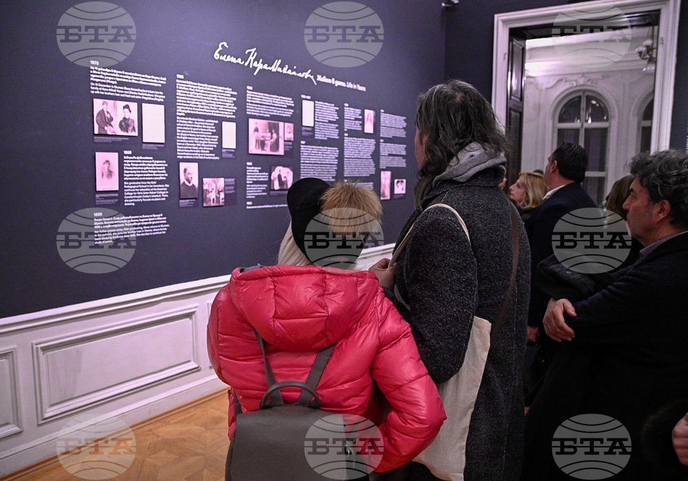 Изложба „Елена Карамихайлова (1875–1961) …И продължавах да рисувам сама“ - откриване