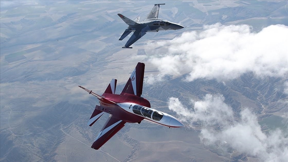 АА: Турция ще изнася самолети „Хюржет“ за Испания в резултат на знакова сделка за отбранителния сектор