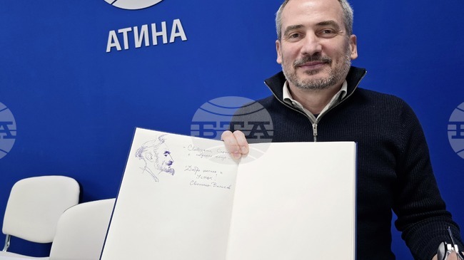 Изкуственият интелект няма да замени творците, все още сме тук и ще бъдем, каза в Атина художникът Светлин Василев