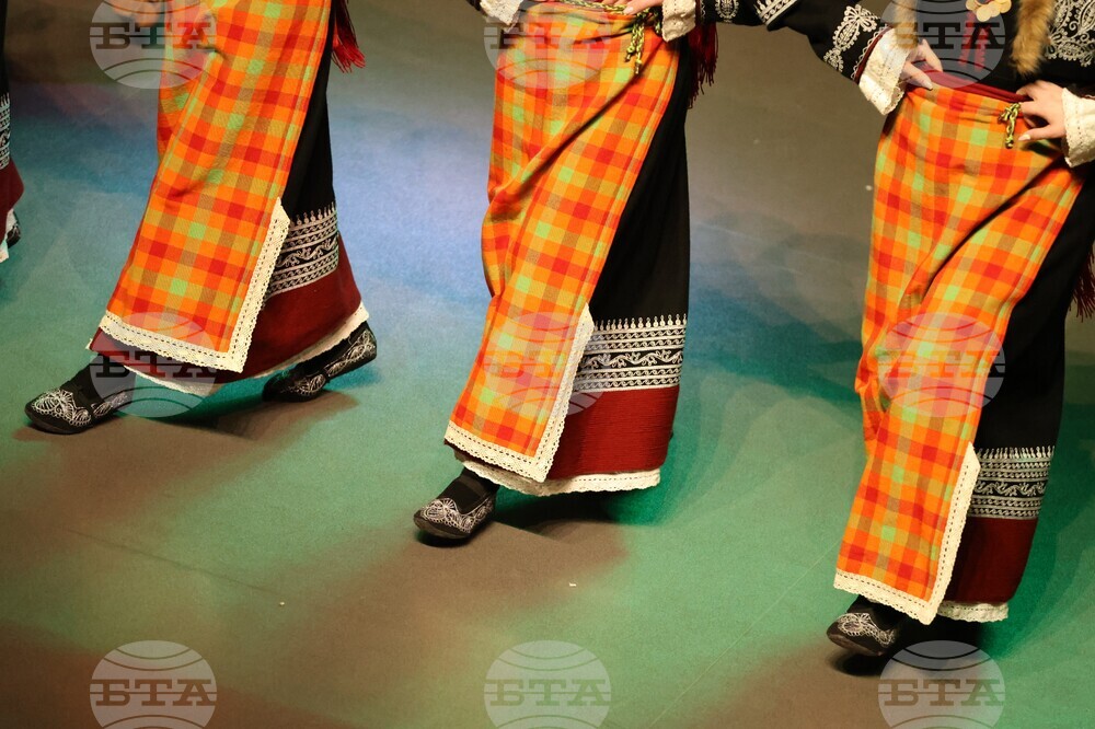 От Фолклорния танцов клуб „Жарава“ в Аугсбург организират на 28 февруари хоротека под надслов „Мартенска магия“