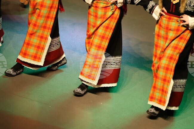 От Фолклорния танцов клуб „Жарава“ в Аугсбург организират на 28 февруари хоротека под надслов „Мартенска магия“