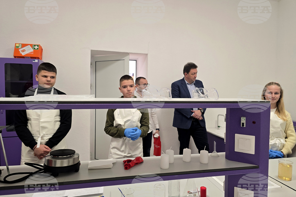 Село Марикостиново - Основно училище „Св.св. Кирил и Методий“ - физкултурен салон и STEM център - откриване