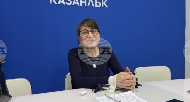 Много възпитаници на казанлъшкото НУПИД "Акад. Дечко Узунов" доказват, че наученото тук е на световно ниво, каза директорът му Петя Минекова