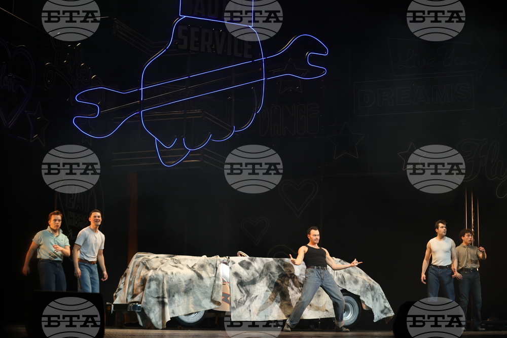 „Брилянтин“ - мюзикъл