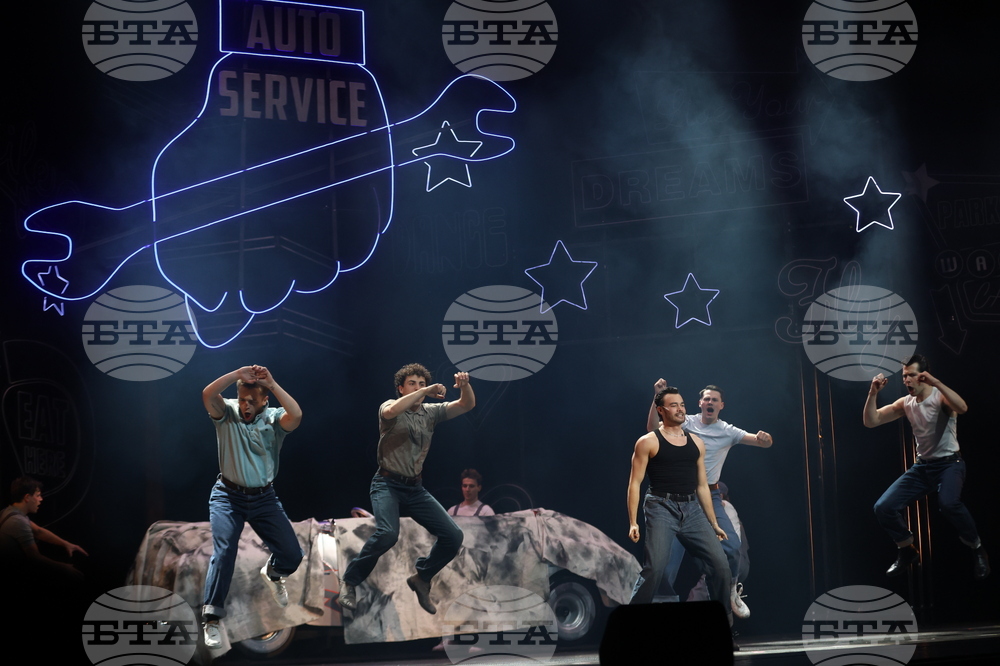 „Брилянтин“ - мюзикъл