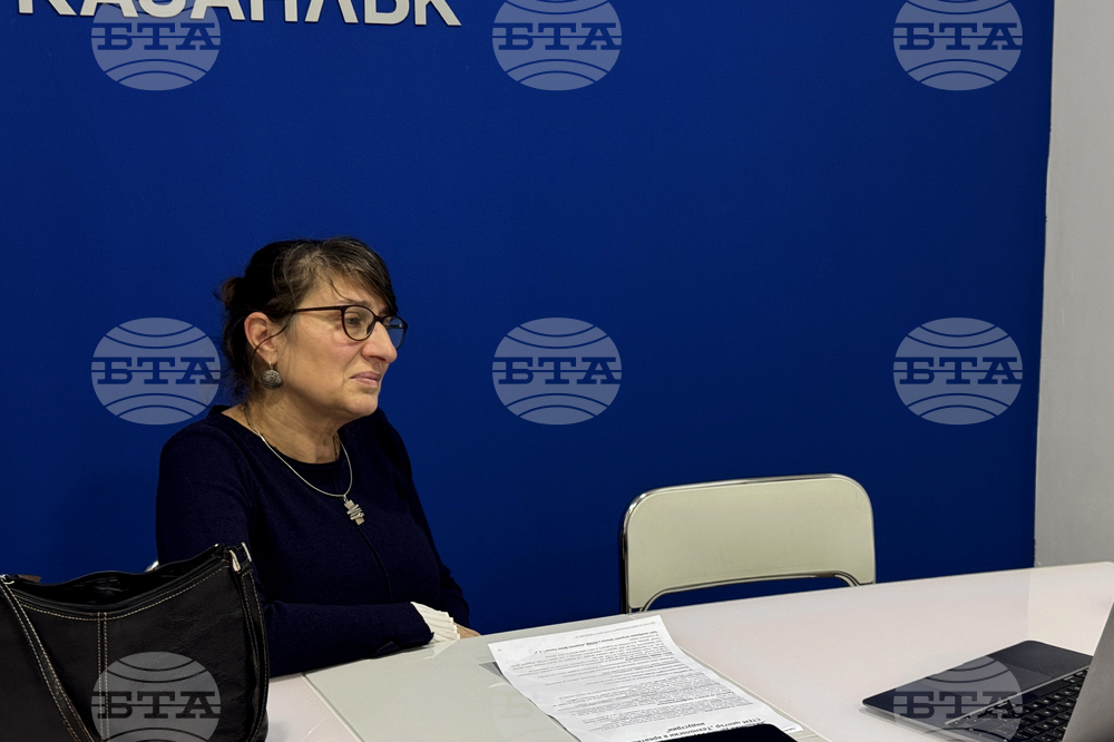 Национален пресклуб на БТА Казанлък - списание ЛИК - „130 години висше образование по изобразително изкуство“ - представяне