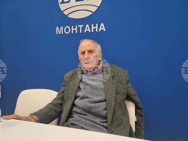 Не е вярно, че на твореца не му трябва образование, каза художникът Теодоси Антонов в Монтана