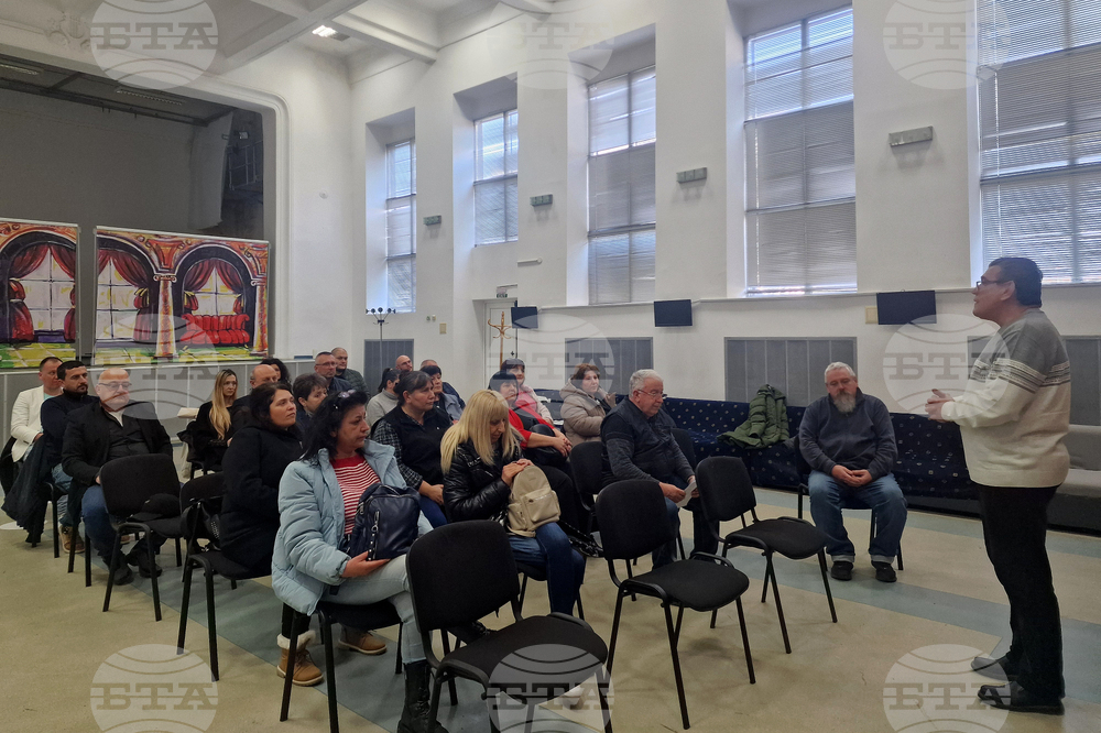 Географската общност трябва да бъде силен коректив на образователните политики, каза в Разград проф. Марин Русев