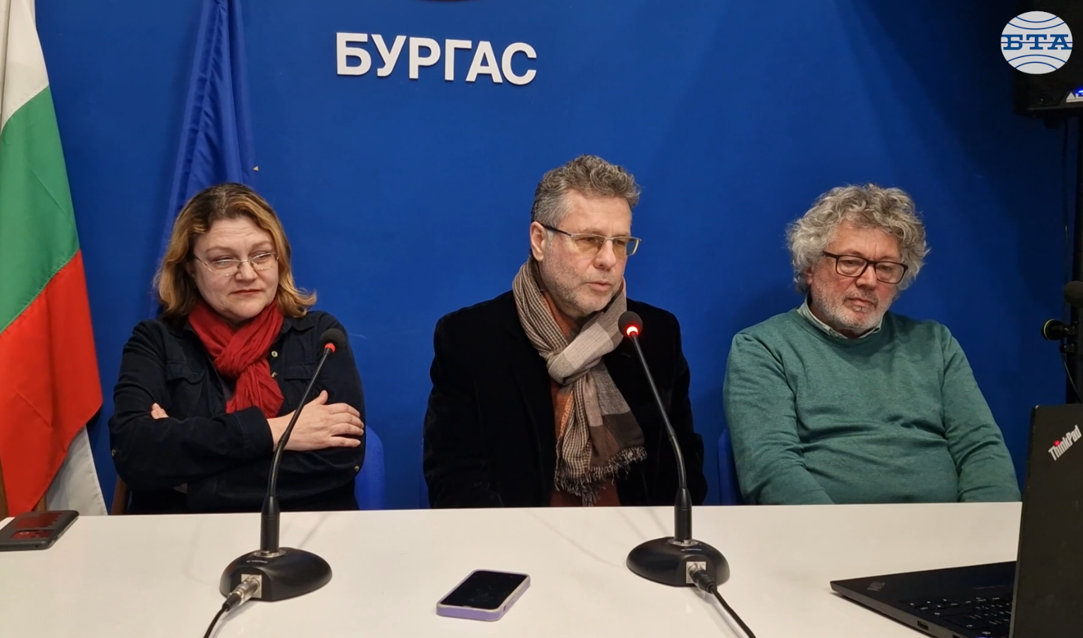 Все по-голям брой, по-уверени и сплотени студенти се обучават във филиала на НХА в Бургас, посочват от екипа на Академията в морския град