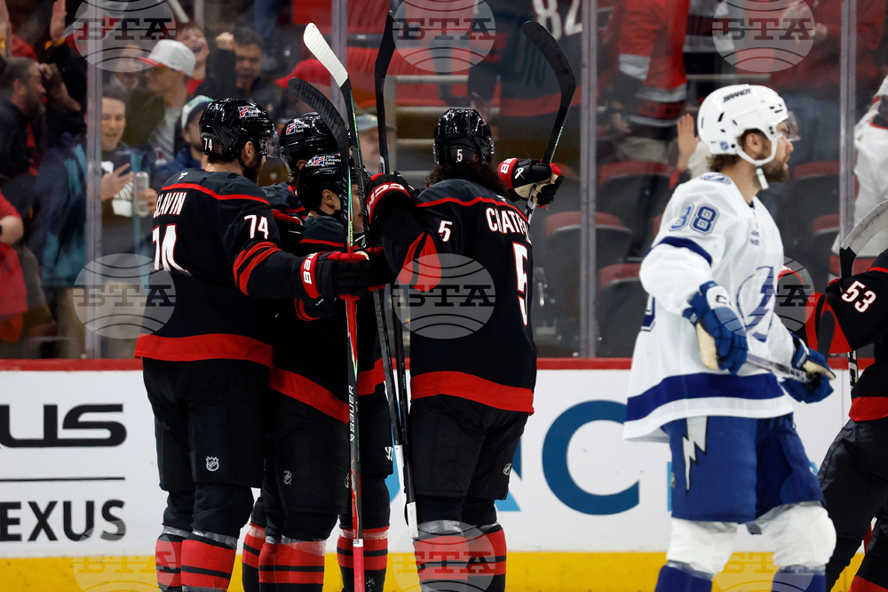 Lightning Hurricanes Hockey