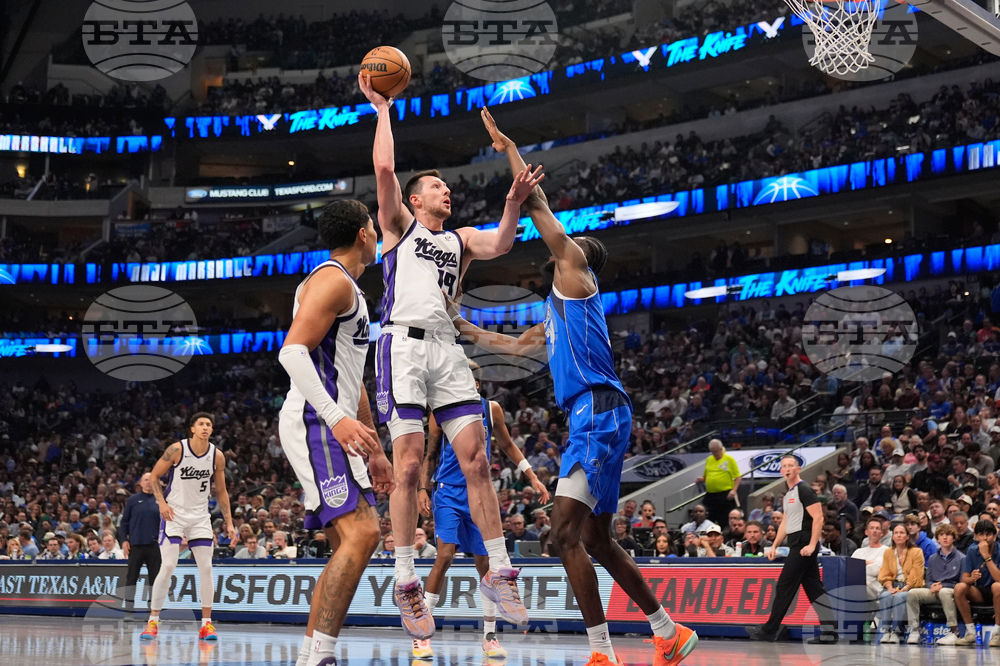 Kings Mavericks Basketball