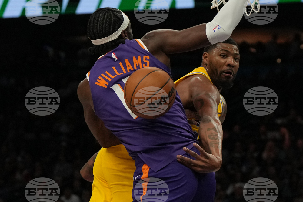 Lakers Suns Basketball