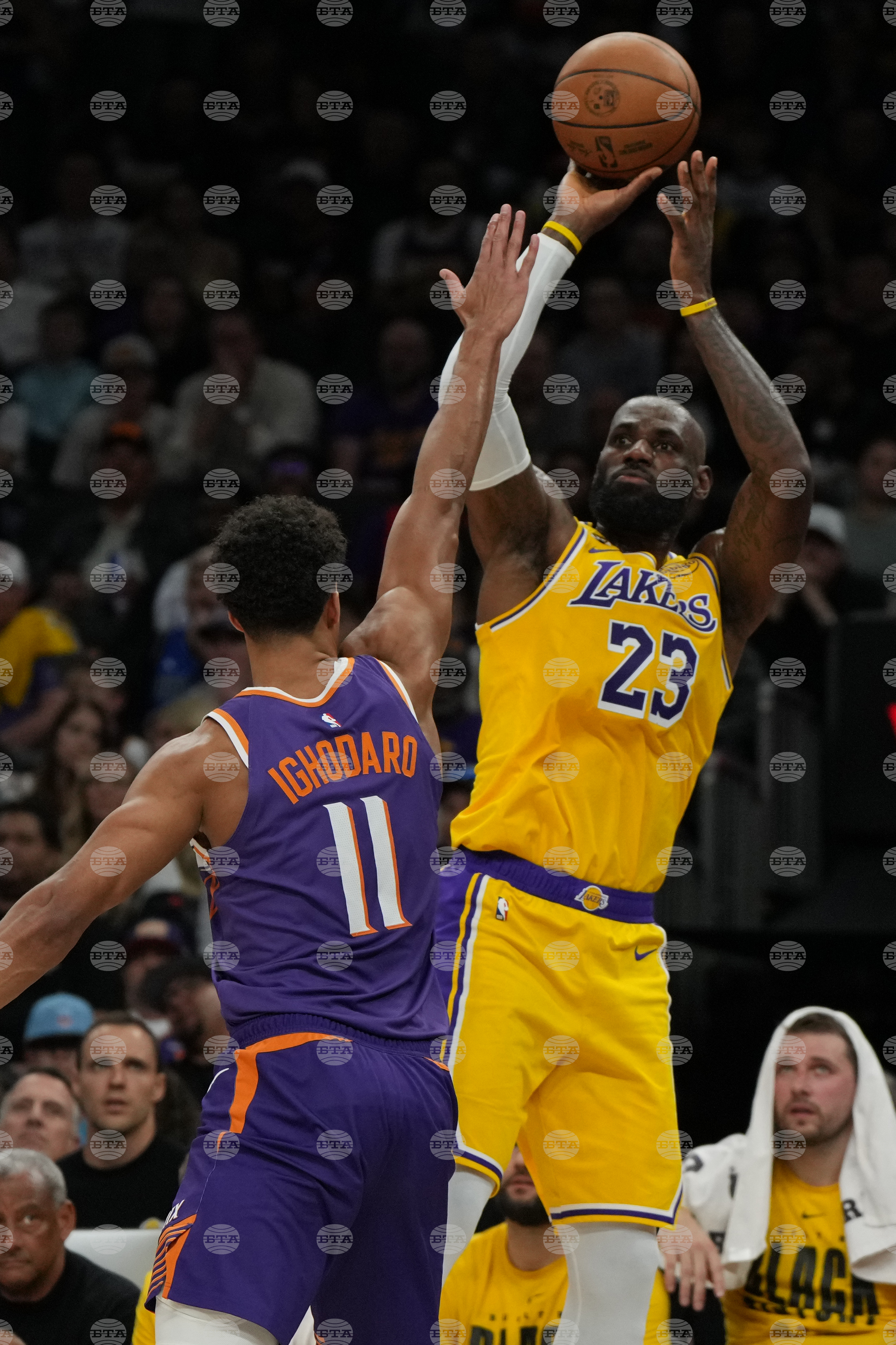 Lakers Suns Basketball