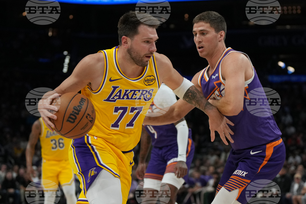 Lakers Suns Basketball