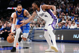 Kings Mavericks Basketball