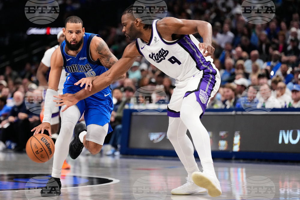 Kings Mavericks Basketball