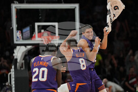 Lakers Suns Basketball