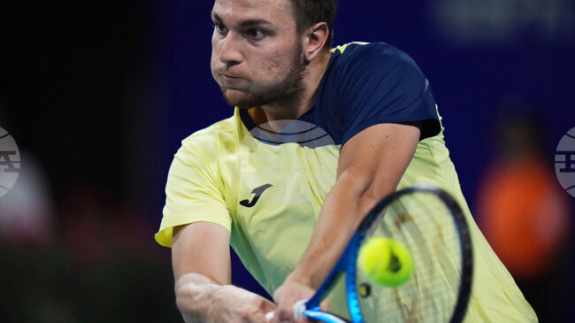 Миомир Кецманович се класира по необичаен начин за полуфинал на турнира по тенис в Акапулко без да изиграе последната точка