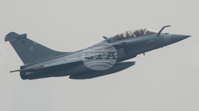 Американски самолети получиха разрешение да използват френски бази в Близкия изток, съобщи Париж