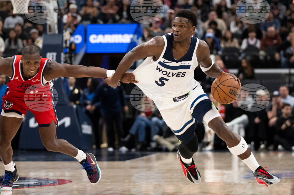 Timberwolves Clippers Basketball