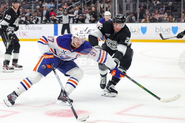 Конър Макдейвид стана третият хокеист в историята на НХЛ с най-много сезони с над 100 точки, Минесота удари Колорадо в дербито на Запад