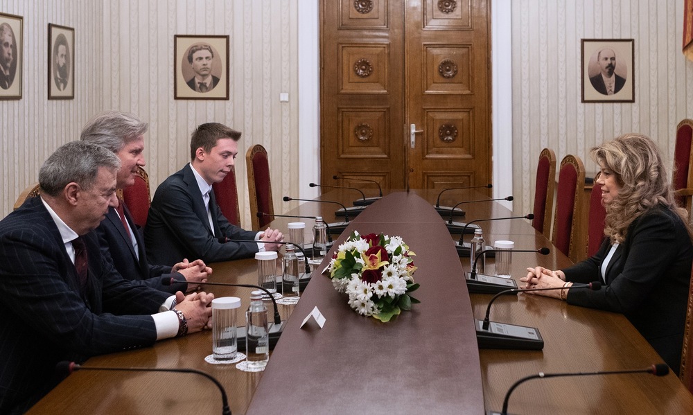 President Iotova Meets with Bulgarian Swimming Federation President Avramchev, European Aquatics President Silva