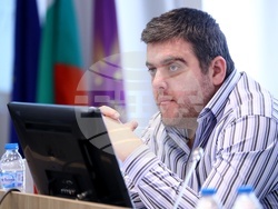 КНСБ - цени - данни - представяне