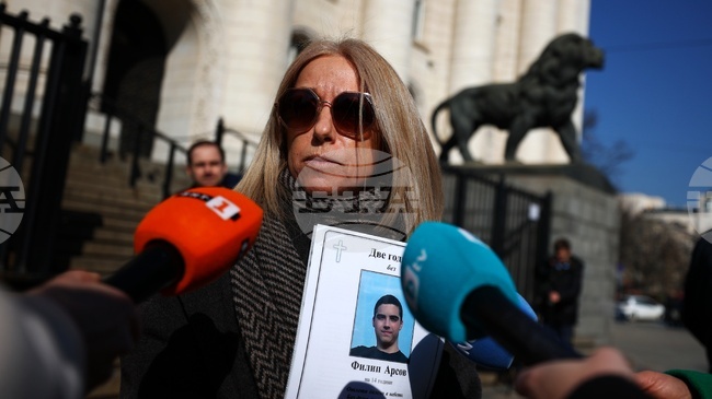 Съдът отложи делото за катастрофата в София, при която загина 14-годишният Филип, заради неизготвена експертиза