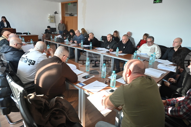 Общинският съвет в Лом прие отчет за изпълнение на Програмата за управление на кмета Цветан Петров през мандата