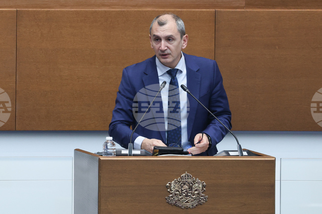 Към края на 2024 г. общо за страната лекарите със специалност "психиатрия" в лечебните заведения са 657, каза служебният здравен министър