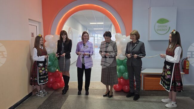 Ученици изследваха енергийния код на живота в новия STEM център на 153. Спортно училище „Неофит Рилски“ 