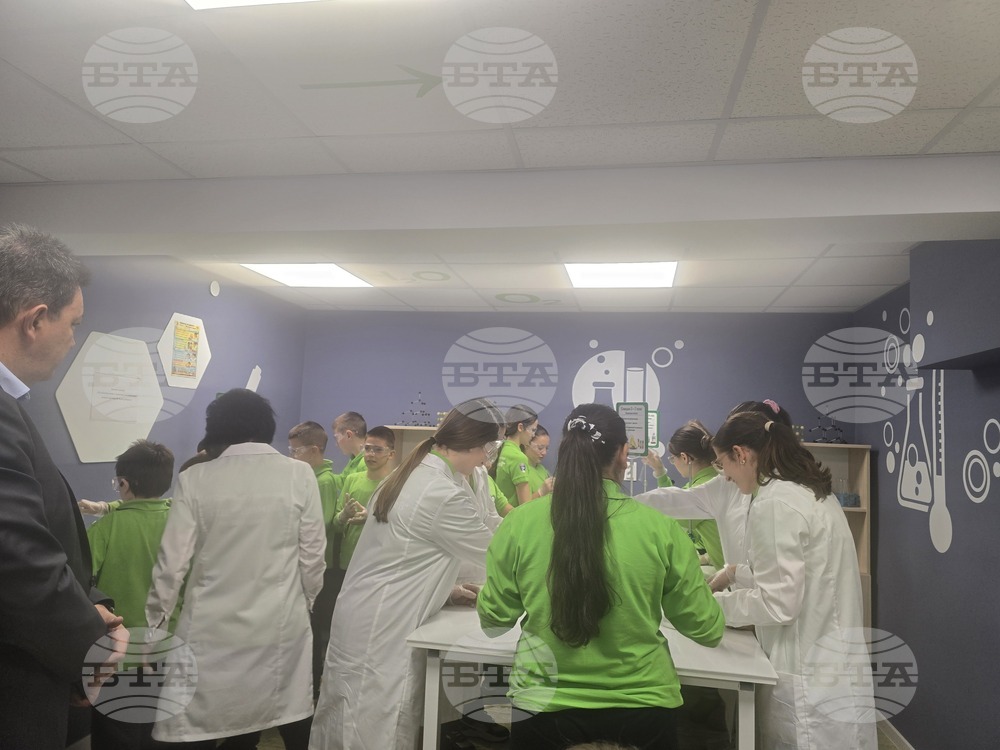 Петрич - Трето основно училище „Гоце Делчев“ - STEM център - откриване